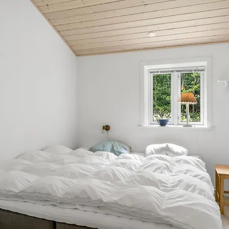 Large With Modern Facilities For 10 People