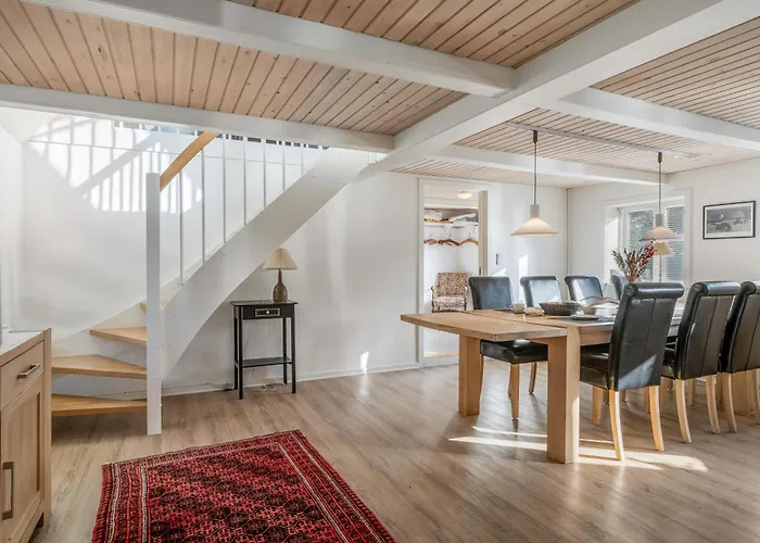 Large With Modern Facilities For 10 People