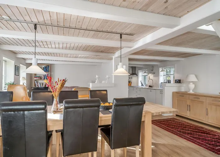 بيت للعطل Large With Modern Facilities For 10 People