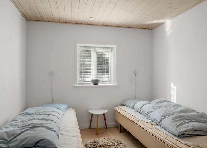 Large With Modern Facilities For 10 People Casa de Férias